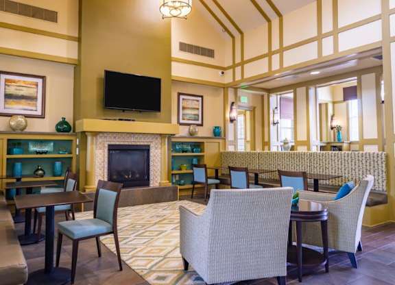 Leasing office lounge at Bridges at Crosstown in Tampa, FL