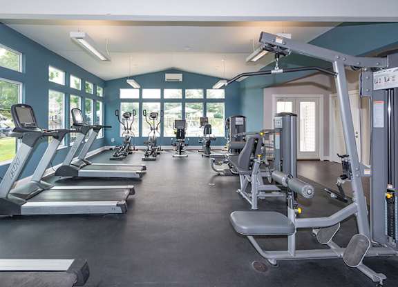 Community Fitness Center with Equipment at Misty Ridge Apartments located in Woodbridge, VA.