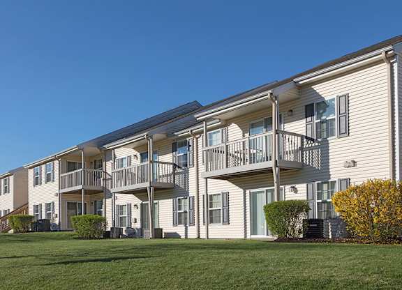Exterior Community Building at Misty Ridge Apartments located in Woodbridge, VA.