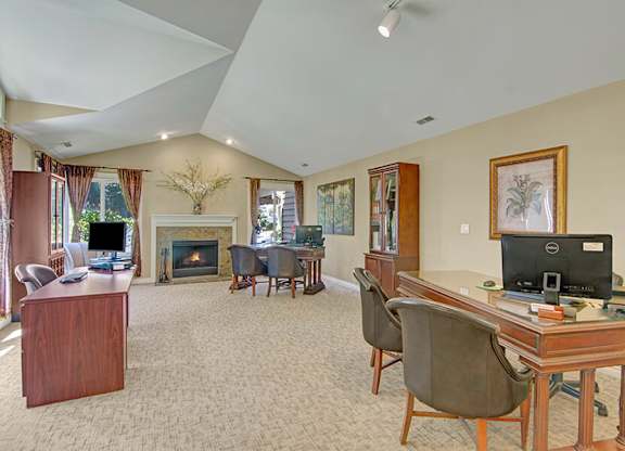 Community Leasing Office at Ridge & Shores Apartments located in Federal Way, WA.