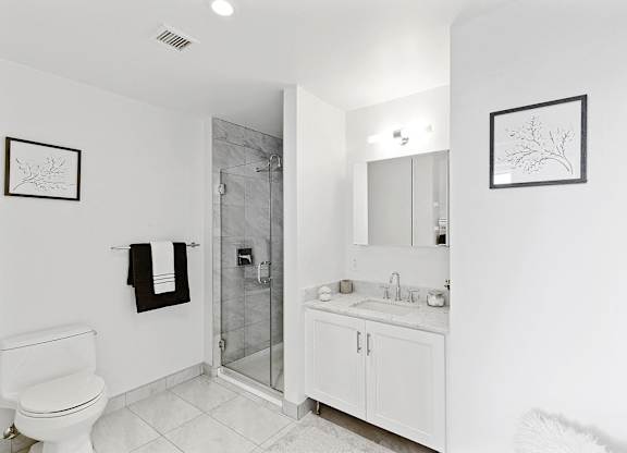 white bathroom at 65 Bay Street, Jersey City, NJ