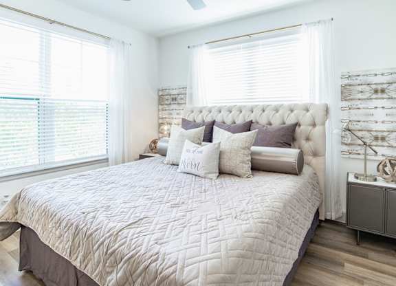 Crossing Bedroom at Alys Crossing Apartments,Texas 77433