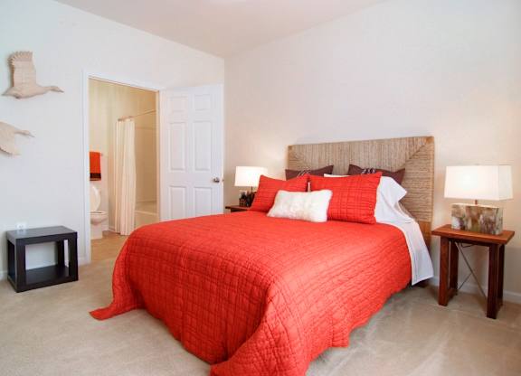 Bedroom with cozy bed at Ansley Walk, Lafayette, Louisiana