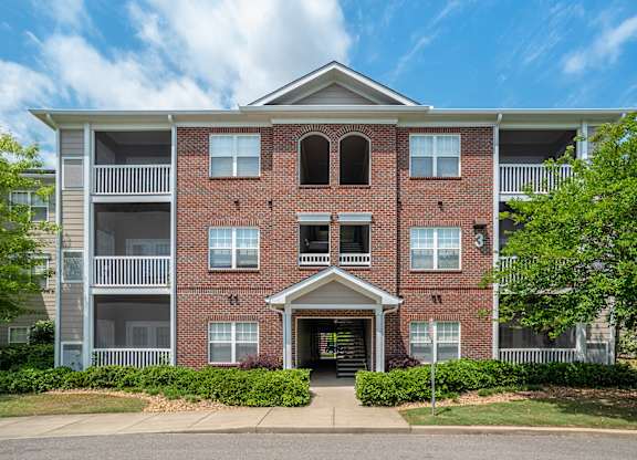 Exterior at Broadstreet at EastChase Apartments, Alabama, 36117