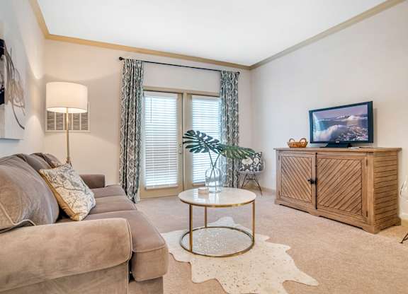 Living Room at Broadstreet at EastChase Apartments, Montgomery, 36117