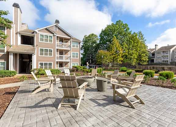 Courtyard Firepit Patio at The Courts at Fair Oaks, Fairfax, VA