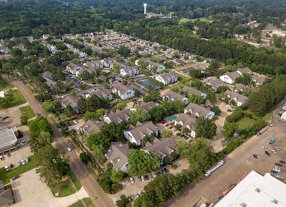 Aerial view at Crosswinds Apartments, Pearl, MS