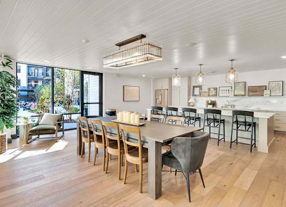 A Dining Room at District 757 Apartments, Norfolk, VA