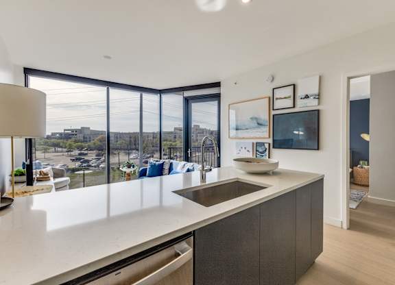 Contemporary Kitchen at Eastline Residences Apartments, Dallas, TX
