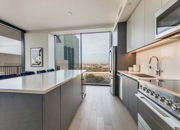 Functional Kitchen at Eastline Residences Apartments, Dallas