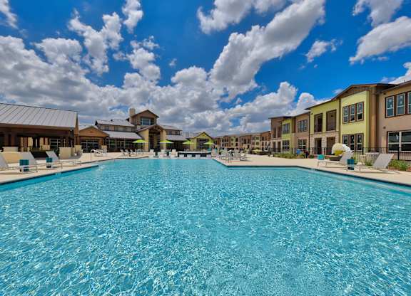 Estraya Pool at Estraya Westover Hills, Texas