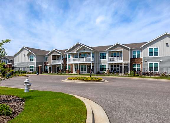 Exterior  at The Villas at Germantown, Memphis, 38125