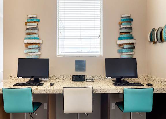 Business Center at La Veranda at Polly Lane Apartments, Lafayette, LA