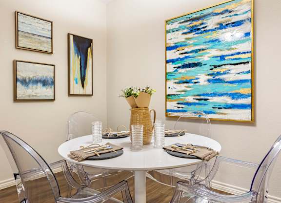 Coffee Table at La Veranda at Polly Lane Apartments, LA 70508