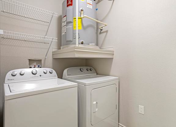 Washer Dryer at La Veranda at Polly Lane Apartments, LA 70508