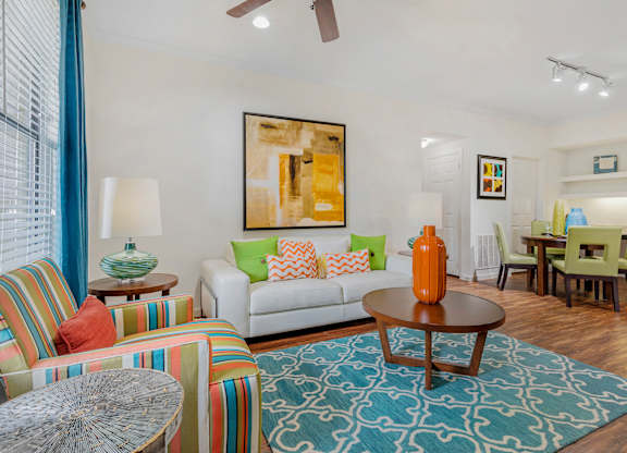Spacious Living Area at Mansfield on the Green, Texas