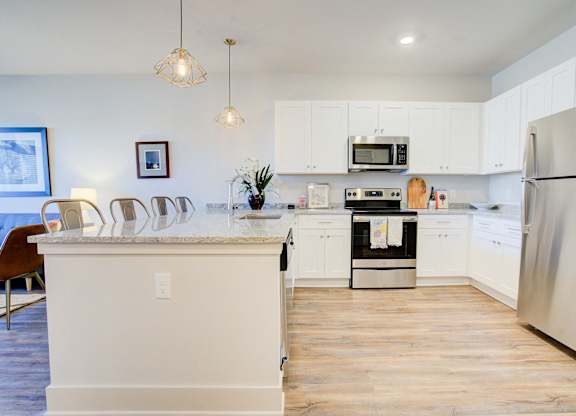 Equipped Kitchen at Midtown Row Apartments, Alabama