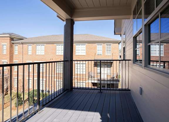 Balcony with Railing at Midtown Row Apartments, Alabama, 36106