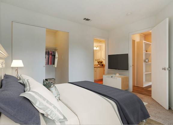 Spacious Bedroom at Reflection Pointe, Flowood, Mississippi