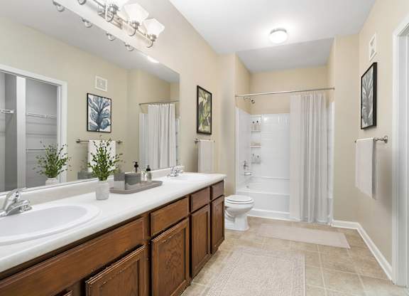 Bathroom at Reflections of Island Park Apartments, Shreveport, 71105