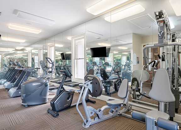 Gym at Reflections of Island Park Apartments, Shreveport, LA, 71105