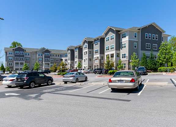 Skyland Exchange Exterior at Skyland Exchange Apartments, North Carolina, 28803
