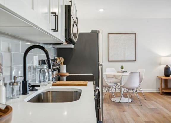 Fully Equipped Kitchen With Modern Appliances at The Isaac, Philadelphia, PA, Pennsylvania