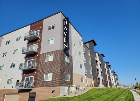 Building Exterior at The Haven on Veterans, North Dakota, 58104