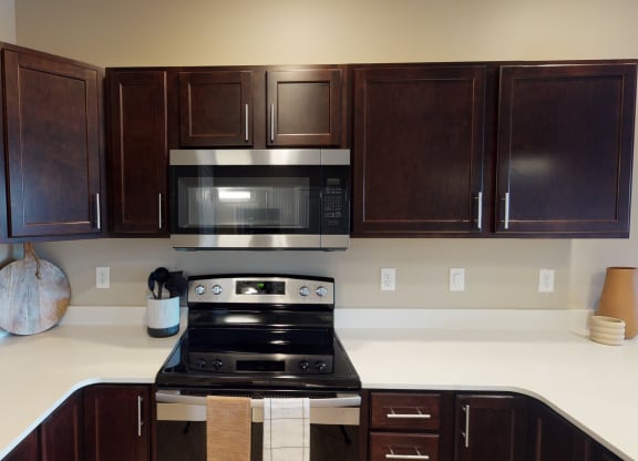 Fully Equipped Kitchen at The Haven on Veterans, Fargo, ND, 58104