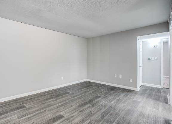 Living Room at Bellaire Oaks Apartments, Houston