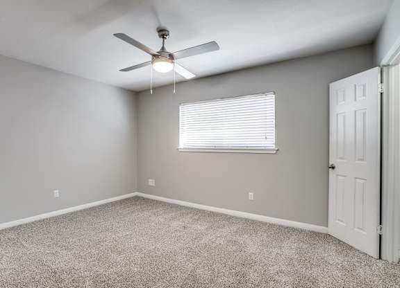 Lush Wall-To-Wall Carpeting In Bedrooms at Bellaire Oaks Apartments, Houston, TX, 77096
