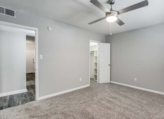 Carpeted Bedroom at Bellaire Oaks Apartments, Texas