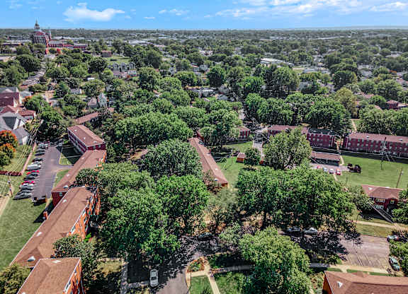 aerial city view at Hampton Gardens, Missouri, 63139