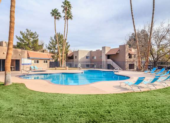 Pool with Palm Trees at Desert Bay Apartments, Laughlin,89029