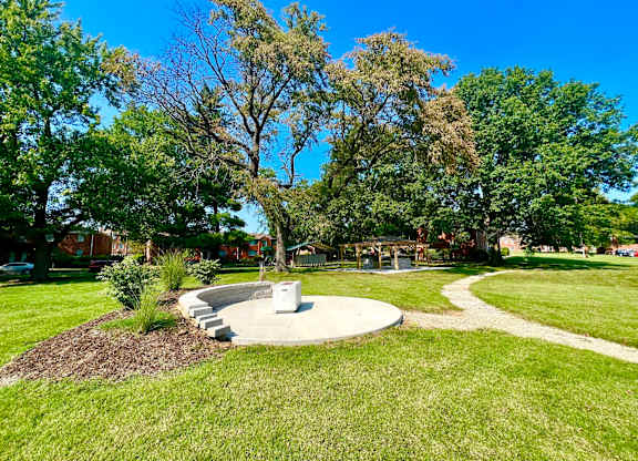 Garden area at Hampton Gardens, Missouri