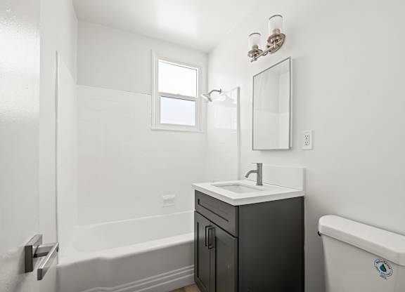 Bathroom at Normandie Grove, Los Angeles 