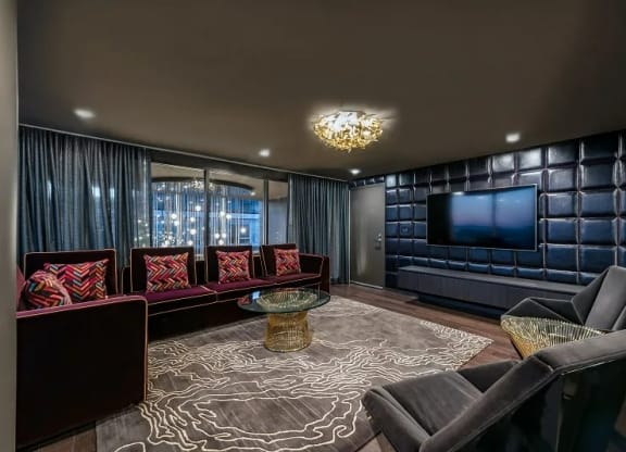 Stadium Lounge- Den