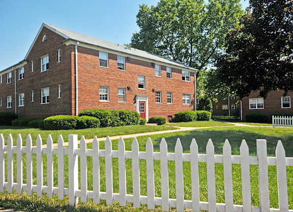 24-Hour Emergency Maintenance Service at Olde Salem Village, Falls Church, VA,22041