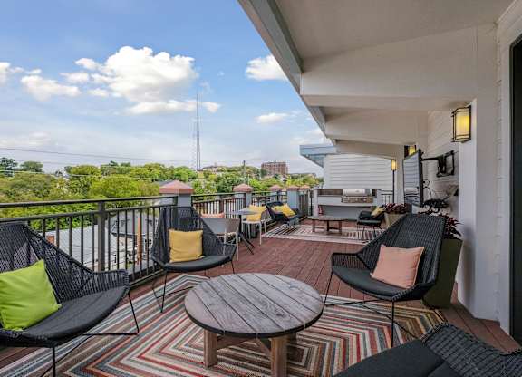 12 South Apartments - Nashville TN - Sundeck with lounge chairs and views