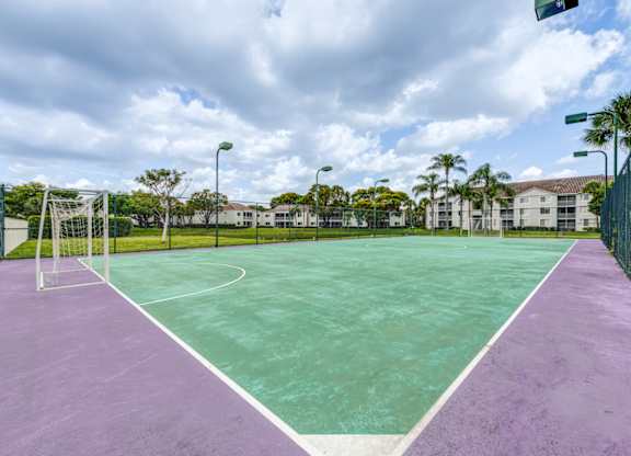 Sole at Sunrise apartments in Sunrise, FL photo of tennise court
