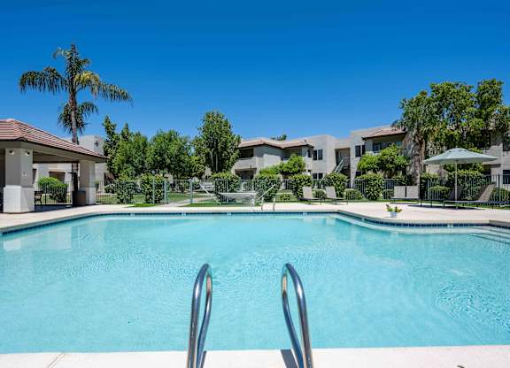 Village at Lakewood, Phoenix, Arizona photo of pool