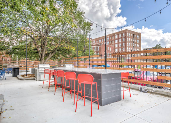 Patio Courtyard & Sundeck