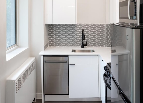 One-bedroom kitchen at 1500 Arlington, Arlington, Virginia