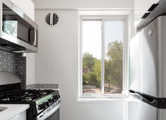 Studio kitchen at 1500 Arlington, Virginia, 22209
