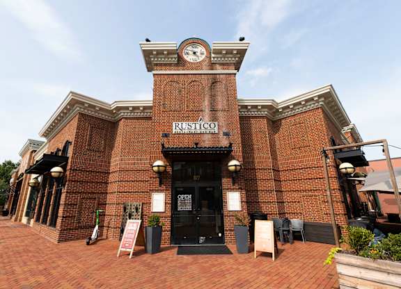 Rustico restaurant near Mason Hall Apartments in Alexandria, VA