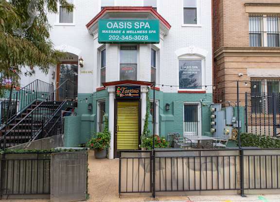 Shops and restaurants near The Belvedere Apartments, 1301 Massachusetts Avenue, NW, Washington, DC 20005