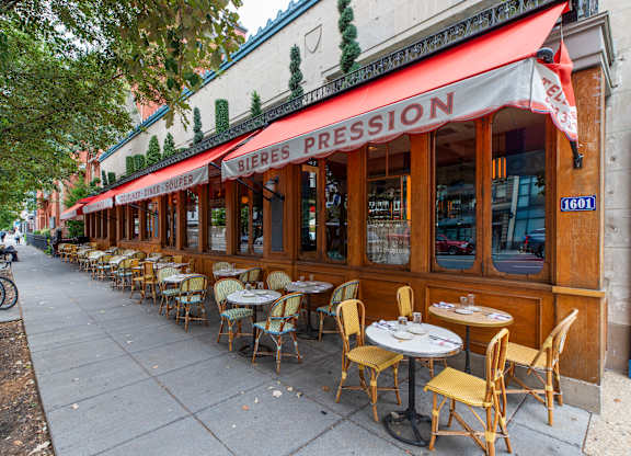 Bieres Pression restaurant near The Palisades at Logan Circle Apartments, 1464  Rhode Island Avenue, NW, Washington, DC 20005