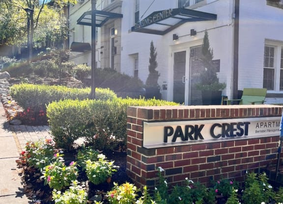 Leasing Office at Park Crest Apartments, Washington