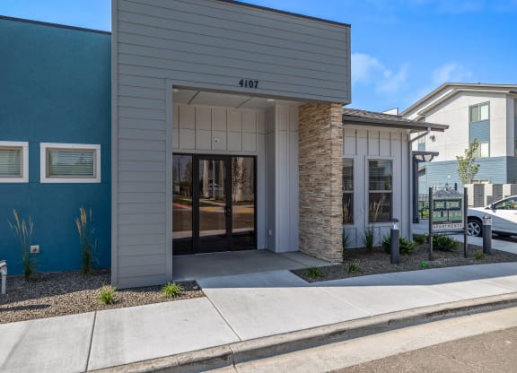 A blue building with the number 4107 on the front.