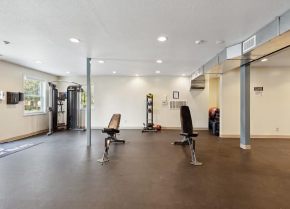 the gym at the preserve apartments
